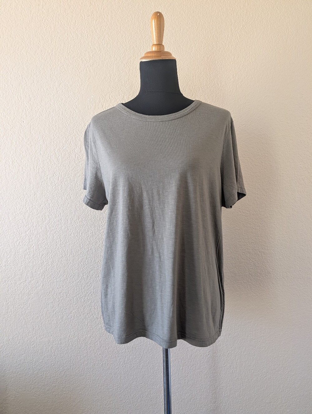 Marine Layer Womens Olive Green Short Sleeve Tee Style 18623 Large NWOT